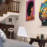 Stylish House With Beautiful Galleries In Gethsemane With Jacuzzi