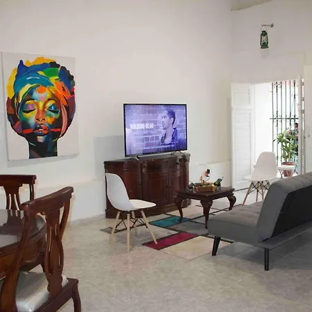 Stylish House With Beautiful Galleries In Gethsemane With Jacuzzi Cartagena