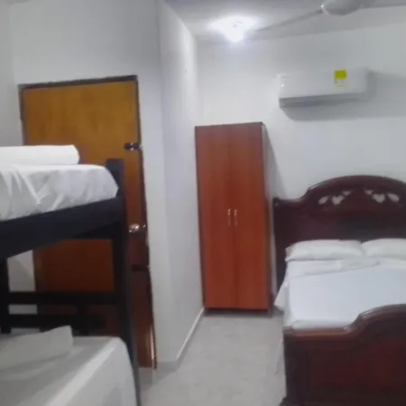 Stylish House With Beautiful Galleries In Gethsemane With Jacuzzi Сasa de vacaciones *