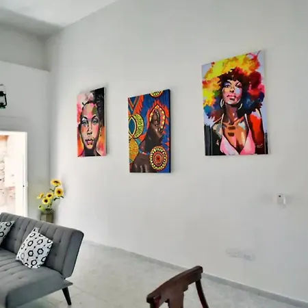 Stylish House With Beautiful Galleries In Gethsemane With Jacuzzi Сasa de vacaciones Cartagena